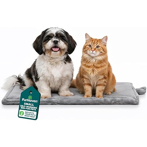 K&H PET PRODUCTS Self-Warming Cat Bed Pad, Self Heating Pad for Outdoor Cat Houses, Warming Mat for Indoor Pet Beds & Furniture, Reversible Blanket, Machine Washable - Small 21 X 17in Gray/ Black — image 11